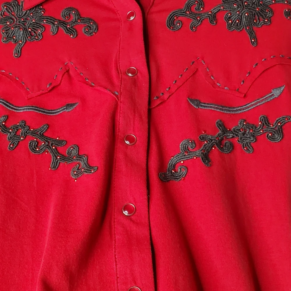 Double D Ranch Red Jewel Rhinestone Detailed longsleeve Button Down Top MEDIUM - Picture 7 of 10